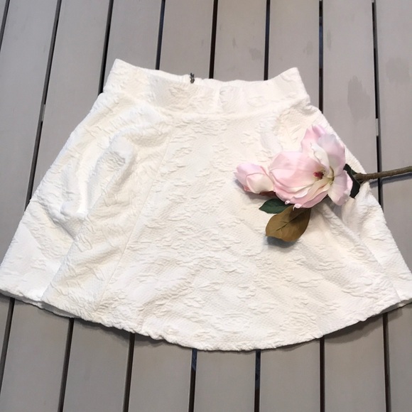 Divided Dresses & Skirts - Divided H&M White Circle Skater Skirt